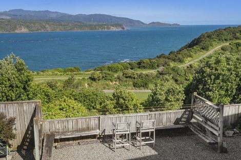 Photo of property in 43 Bowes Crescent, Strathmore Park, Wellington, 6022