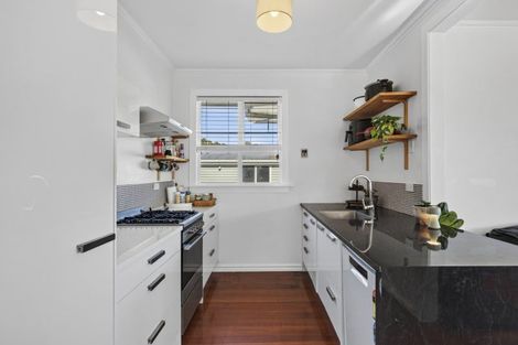 Photo of property in 14 Carthew Street, Okato, 4335