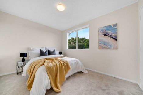 Photo of property in 54 Pukeroa Place, Papakura, 2110