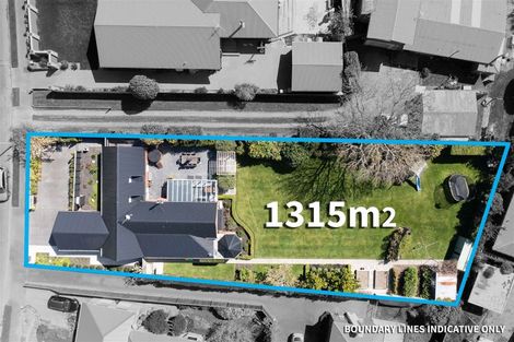 Photo of property in 16 Westburn Terrace, Burnside, Christchurch, 8041