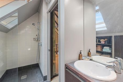 Photo of property in 22 Glade Place, Birkenhead, Auckland, 0626