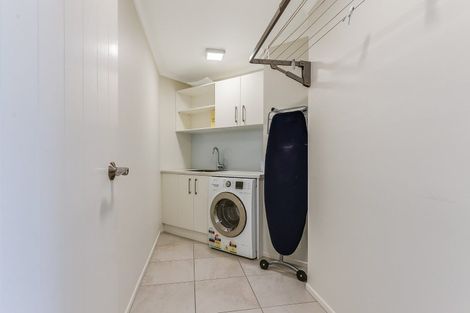 Photo of property in 40d Thackeray Street, Hamilton Lake, Hamilton, 3204