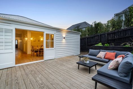 Photo of property in 46 Richmond Avenue, Northcote Point, Auckland, 0627