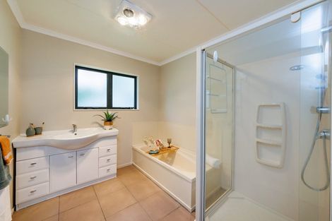 Photo of property in 15 Woodland Grove, Feilding, 4702