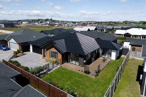 Photo of property in 13 Avian Place, Flagstaff, Hamilton, 3210