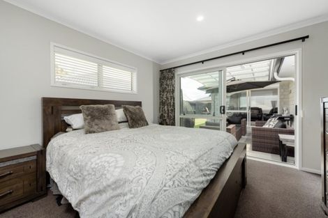 Photo of property in 296 Lakes Boulevard, Pyes Pa, Tauranga, 3112