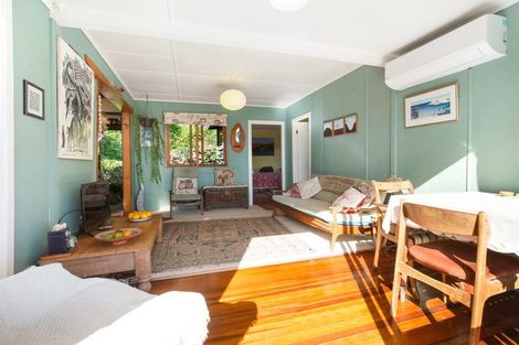 Photo of property in 7 Okoka Road, Omiha, Waiheke Island, 1081