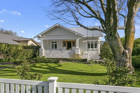 Photo of property in 6 Grosvenor Street, Cambridge, 3434