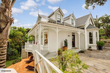 Photo of property in 36 Queen Street, Northcote Point, Auckland, 0627