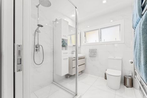 Photo of property in 45 Vipond Road, Stanmore Bay, Whangaparaoa, 0932