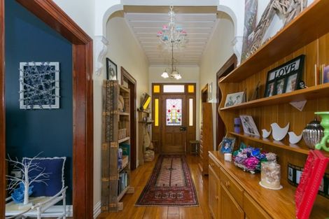 Photo of property in 24 Dunn Street, Egmont Village, 4372