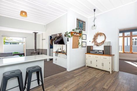 Photo of property in 6 Cook Street, Te Hapara, Gisborne, 4010