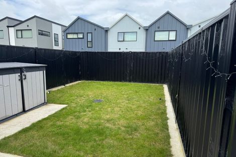 Photo of property in 19 Leo Waikari Crescent, Wallaceville, Upper Hutt, 5018
