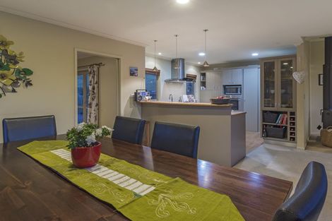 Photo of property in 8 Roger Guy Place, Welcome Bay, Tauranga, 3175