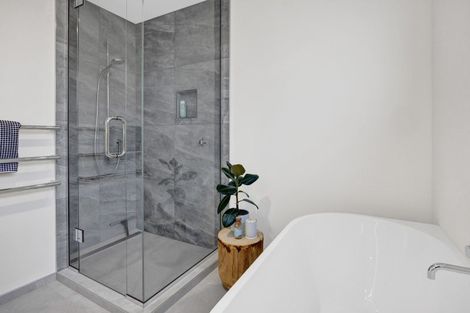 Photo of property in 7 Mackillop Way, Brooklands, New Plymouth, 4310