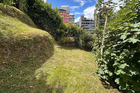 Photo of property in 1/17 Clifton Terrace, Kelburn, Wellington, 6012