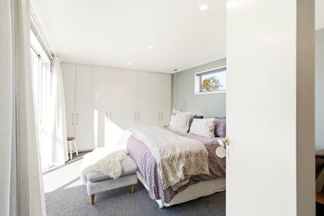Photo of property in 55 Hargest Crescent, Saint Kilda, Dunedin, 9012
