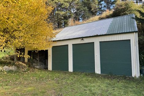 Photo of property in 1305 Opaki Kaiparoro Road, Mauriceville, Masterton, 5882