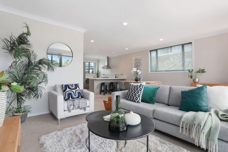 Photo of property in 9f Clearwater Cove, West Harbour, Auckland, 0618