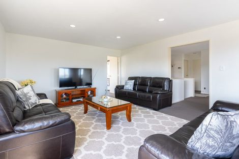 Photo of property in 7 Trinidad Crescent, Grenada Village, Wellington, 6037