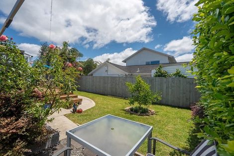Photo of property in 1/24 Toroa Street, Torbay, Auckland, 0630