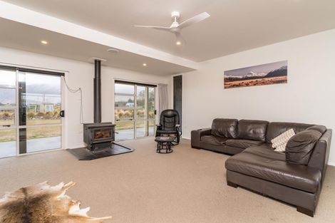 Photo of property in 35 Ben Ohau Road, Ben Ohau, Twizel, 7999