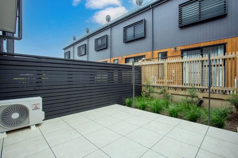 Photo of property in 52 Ara Mara Hua, Henderson, Auckland, 0612