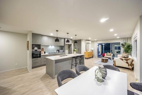 Photo of property in 21 Vintry Drive, Huapai, Kumeu, 0810