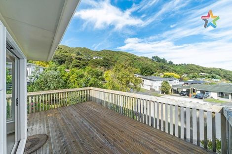 Photo of property in 9 Damian Grove, Waterloo, Lower Hutt, 5011