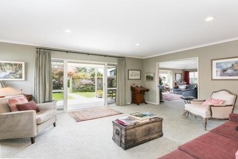 Photo of property in 22 Kensington Drive, Taradale, Napier, 4112
