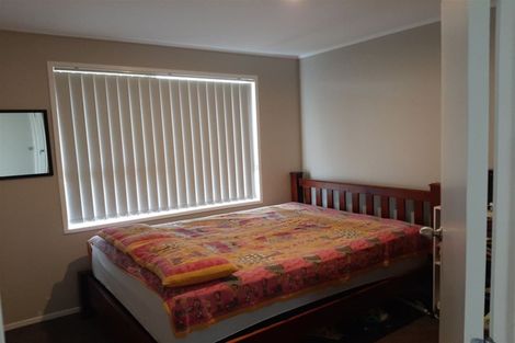 Photo of property in 15 Limond Street, Randwick Park, Auckland, 2105