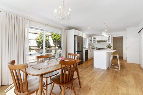 Photo of property in 40 Santa Ana Drive, Dannemora, Auckland, 2016