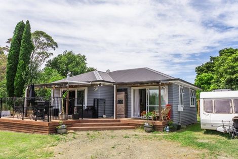 Photo of property in 90 Kanakanaia Road, Te Karaka, 4022
