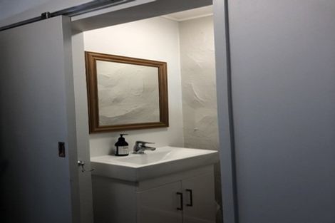 Photo of property in 21b Cockayne Road, Khandallah, Wellington, 6035