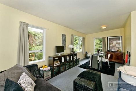 Photo of property in 55 Gatman Street, Birkdale, Auckland, 0626