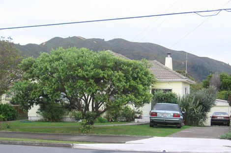 Photo of property in 40 Porutu Street, Fairfield, Lower Hutt, 5011