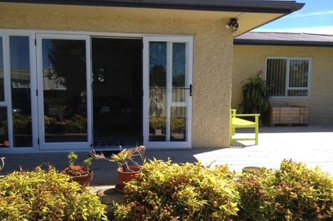 Photo of property in 8 Howard Road, Taradale, Napier, 4112