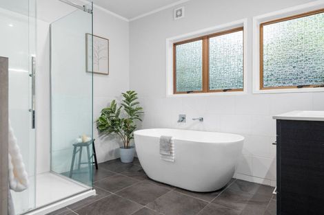 Photo of property in 48 Edinburgh Road, Hillcrest, Hamilton, 3216