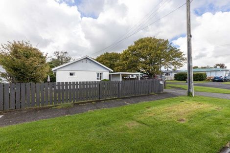 Photo of property in 129 Govett Avenue, Frankleigh Park, New Plymouth, 4310