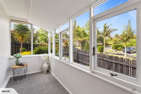 Photo of property in 1/3 Tallington Crescent, Torbay, Auckland, 0630