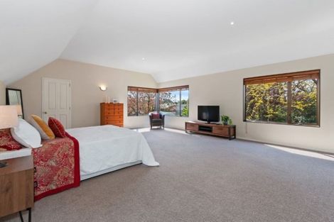 Photo of property in 22 Derenzy Place, Avonhead, Christchurch, 8042