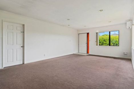 Photo of property in 6 Exotic Place, Massey, Auckland, 0614