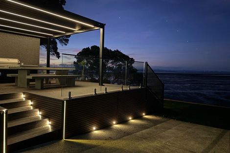 Photo of property in 15 Torkar Road, Clarks Beach, 2122