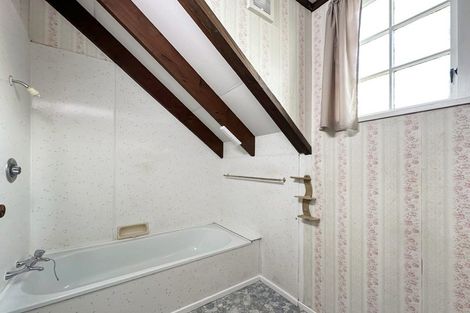 Photo of property in 5 Treadwell Street, Springvale, Whanganui, 4501