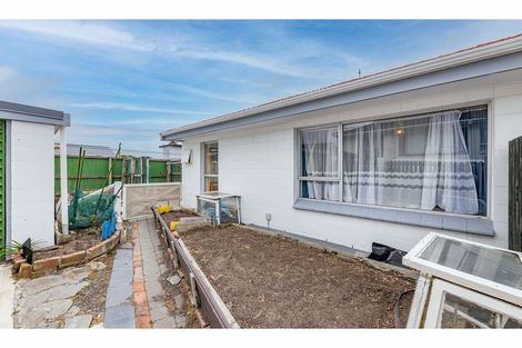 Photo of property in 4/6 Lonsdale Street, New Brighton, Christchurch, 8083