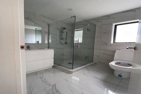 Photo of property in 367a Don Buck Road, Massey, Auckland, 0614