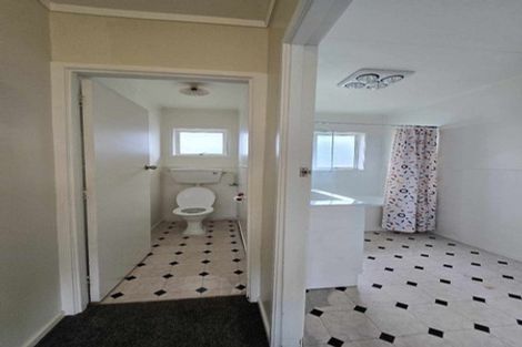 Photo of property in 10/14 Seaview Terrace, Mount Albert, Auckland, 1025