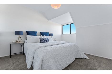 Photo of property in 74 Porritt Avenue, Chatswood, Auckland, 0626