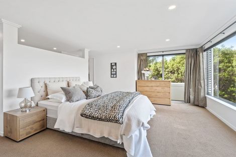 Photo of property in 33a Churchill Road, Murrays Bay, Auckland, 0630