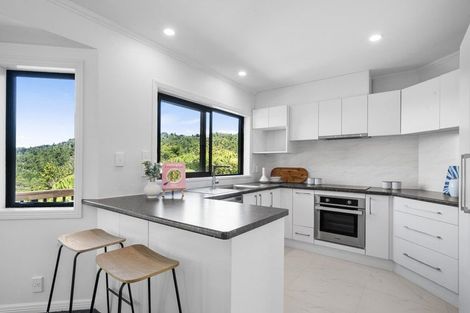 Photo of property in 1034 Scenic Drive North, Swanson, Auckland, 0816